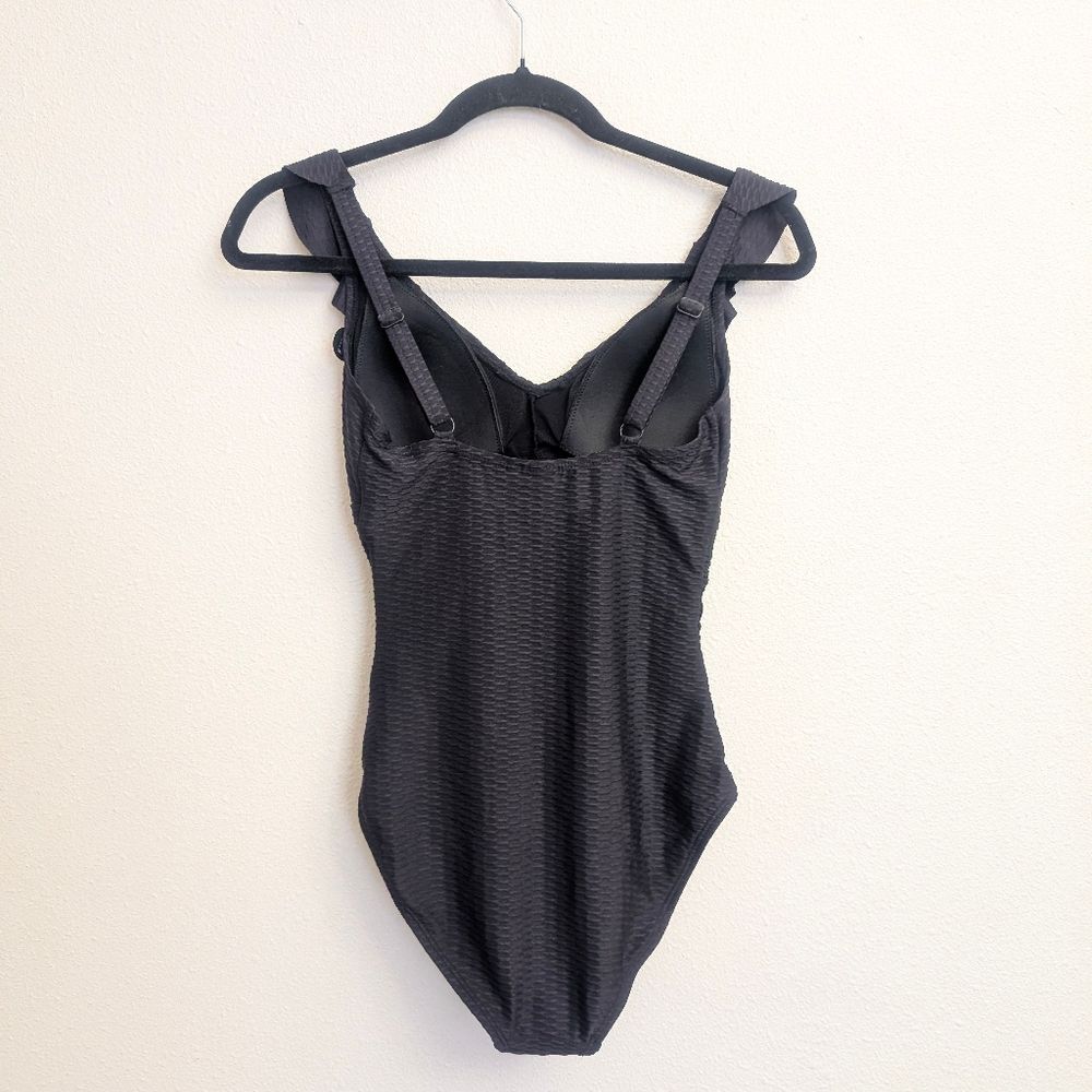 Nip Tuck Black Must Haves Eva One Piece Swimsuit Size 4 - Picture 5 of 8